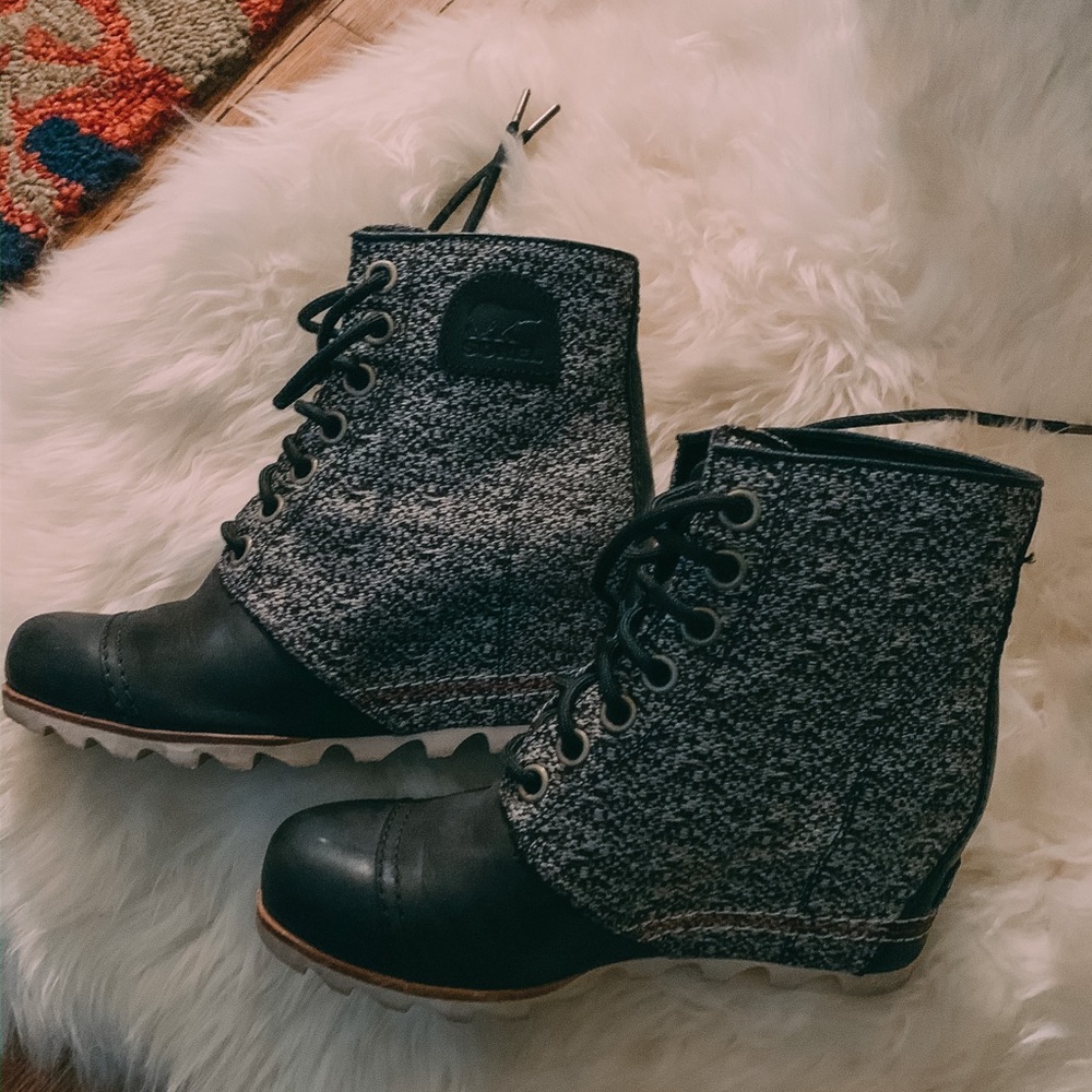 Sorel wedges. Excellent condition